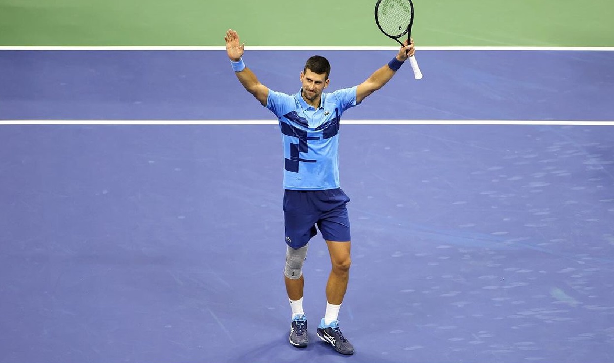 Novak Djokovic moves ahead at the ATP Masters 1000 Shanghai